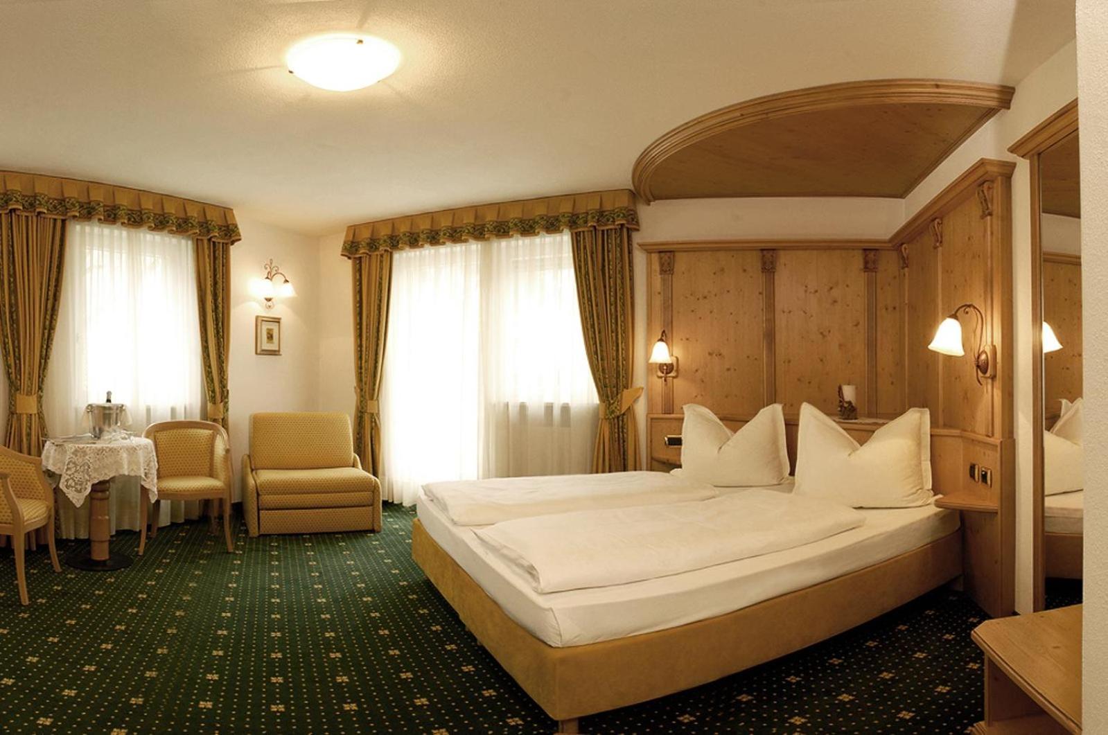 Hotel Maria Ortisei Ngoại thất bức ảnh