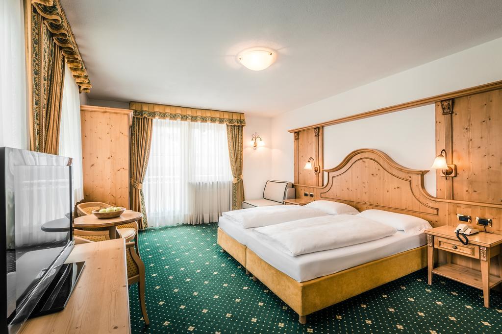 Hotel Maria Ortisei Ngoại thất bức ảnh