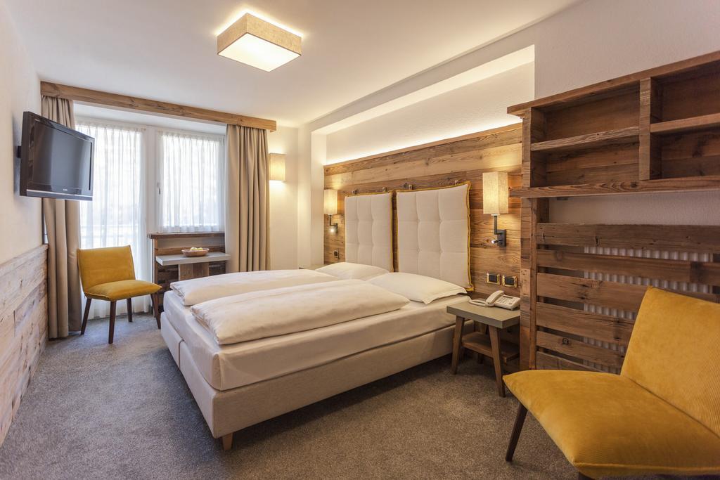 Hotel Maria Ortisei Ngoại thất bức ảnh